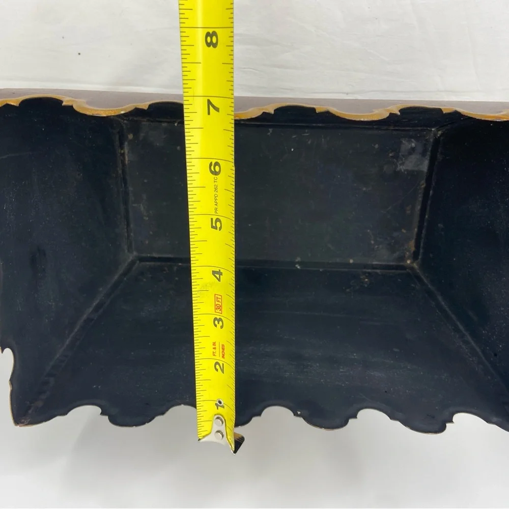 Tole Painted Planter Scalloped Upper Edge outlined inGold paint Claw Footed Base